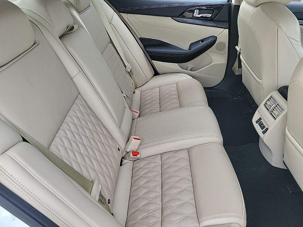 Thumbnail: 2023 Nissan Maxima - 14