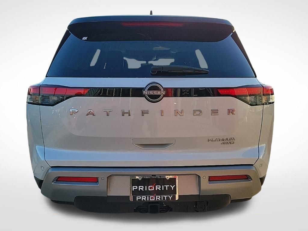 Thumbnail: 2025 Nissan Pathfinder - 4