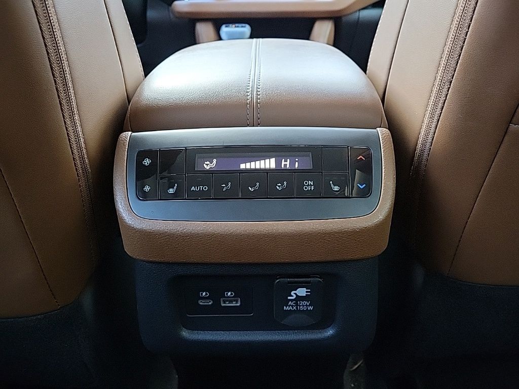 Thumbnail: 2023 Nissan Pathfinder - 22