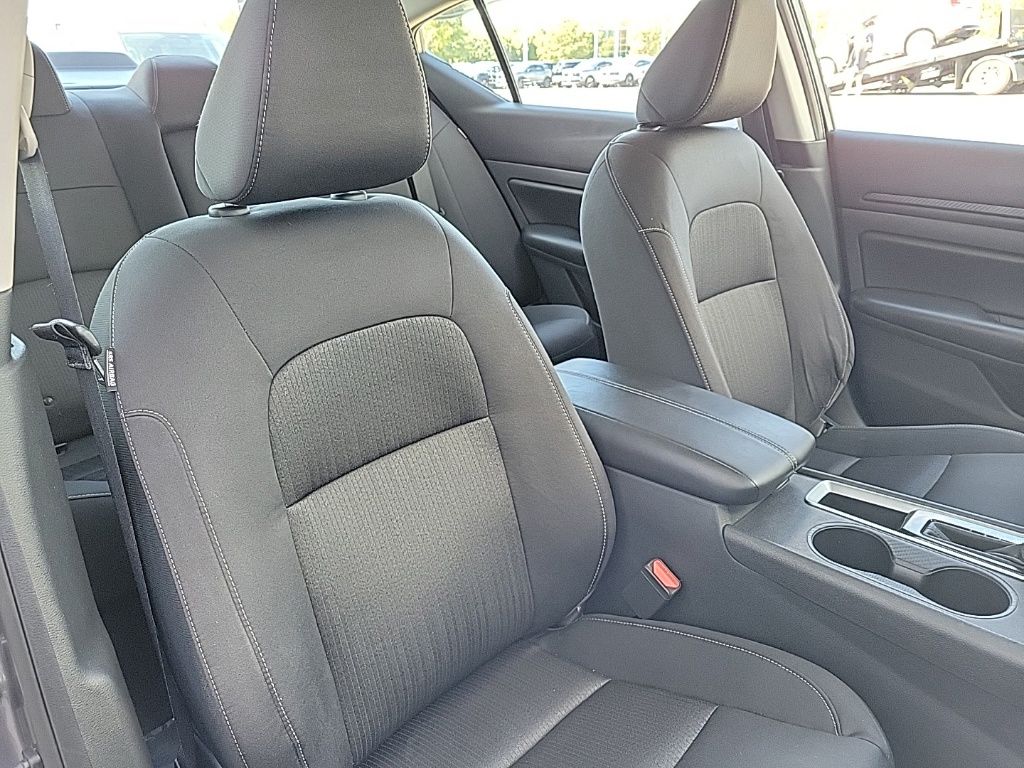 Thumbnail: 2022 Nissan Altima - 11