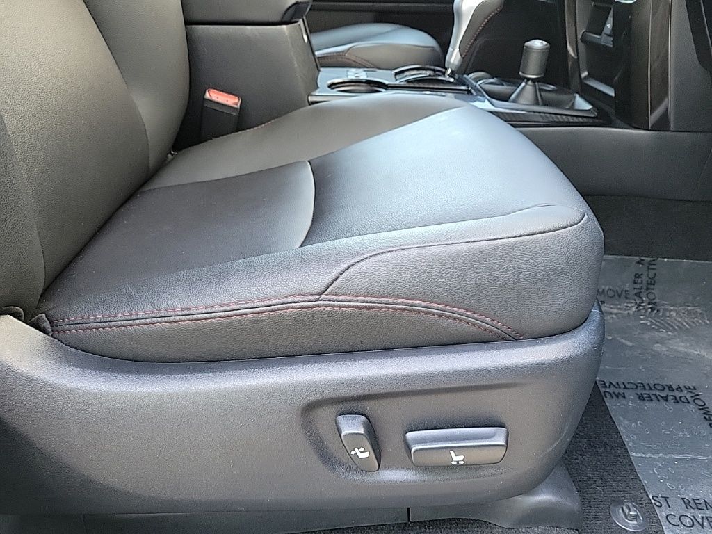 Thumbnail: 2021 Toyota 4Runner - 14