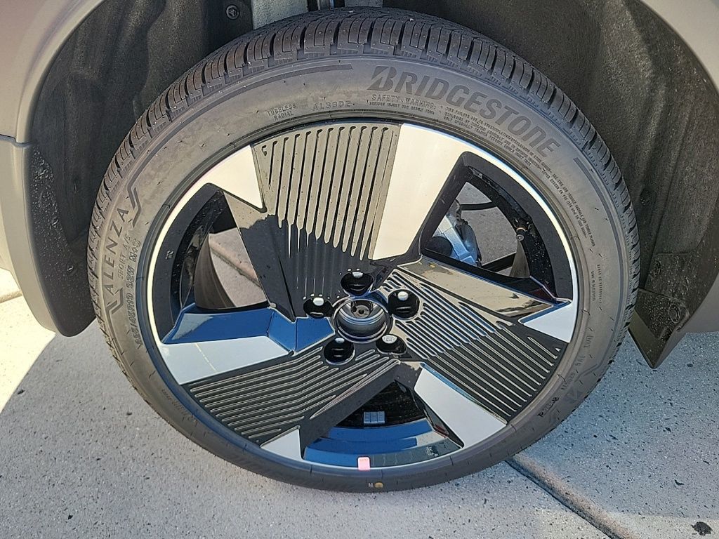 Thumbnail: 2025 Nissan Kicks - 9