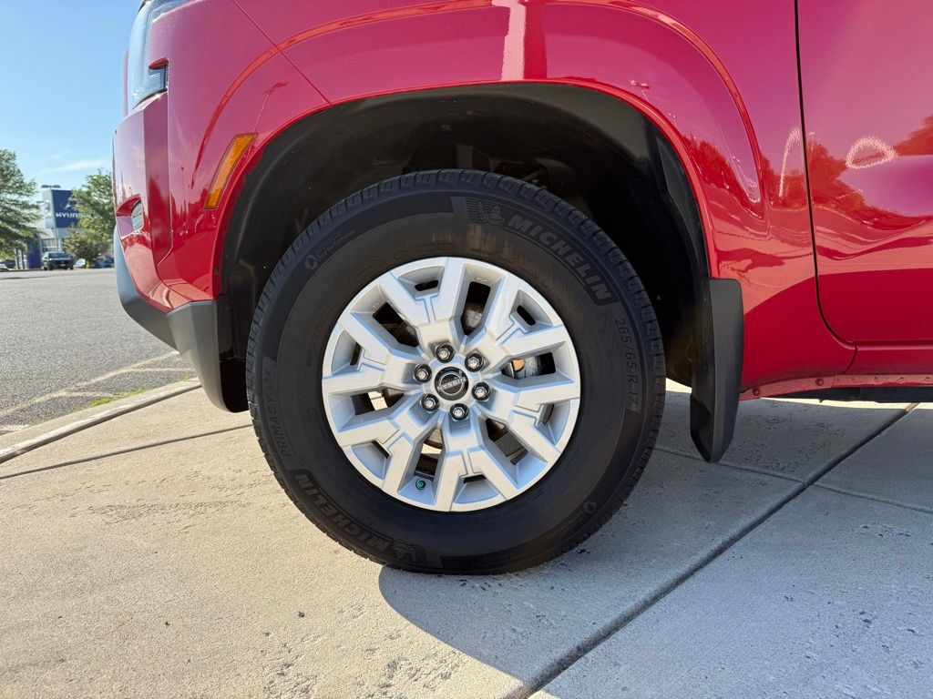 Thumbnail: 2022 Nissan Frontier - 10