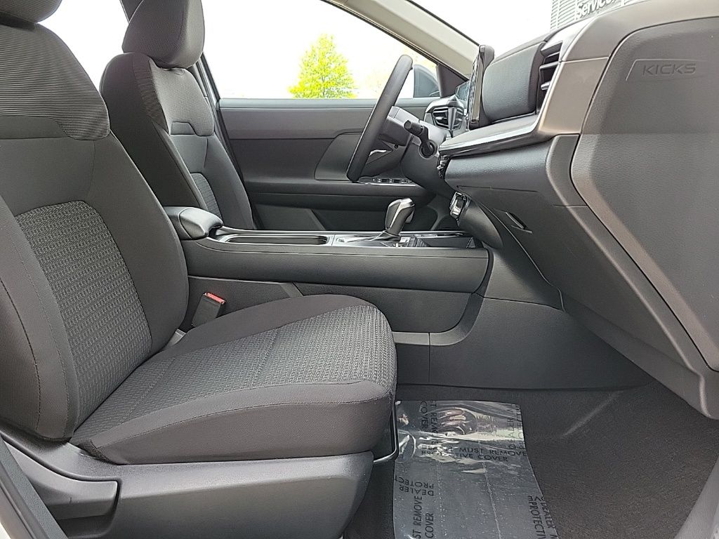 Thumbnail: 2025 Nissan Kicks - 15