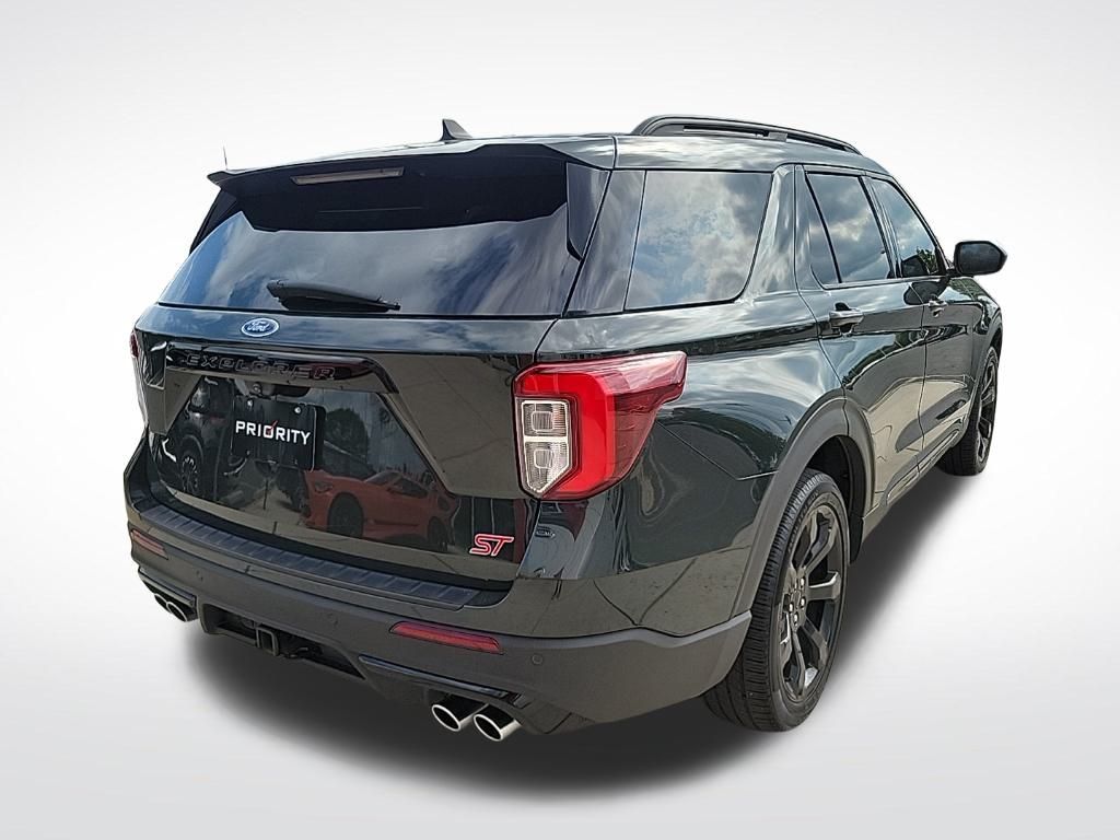 Thumbnail: 2022 Ford Explorer - 5