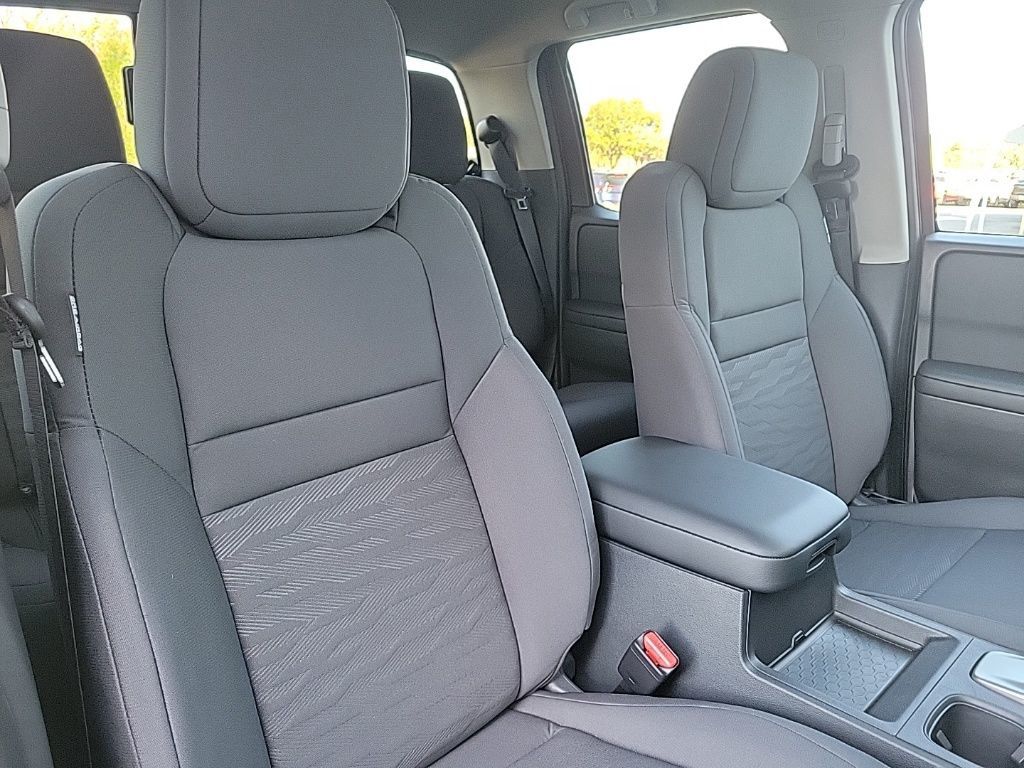 Thumbnail: 2026 Nissan Frontier - 14