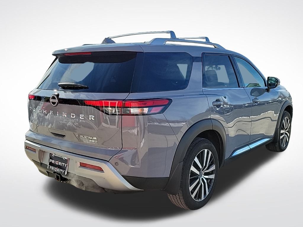 Thumbnail: 2023 Nissan Pathfinder - 5