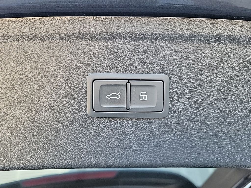 Thumbnail: 2021 Audi Q5 - 20