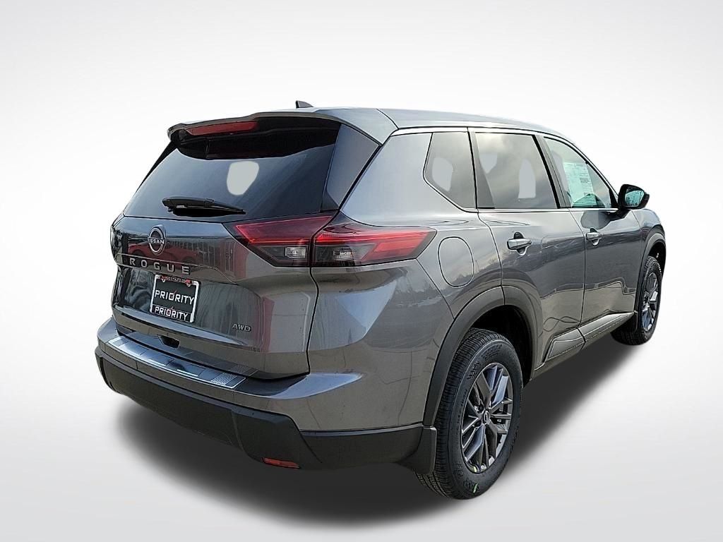 Thumbnail: 2026 Nissan Rogue - 4