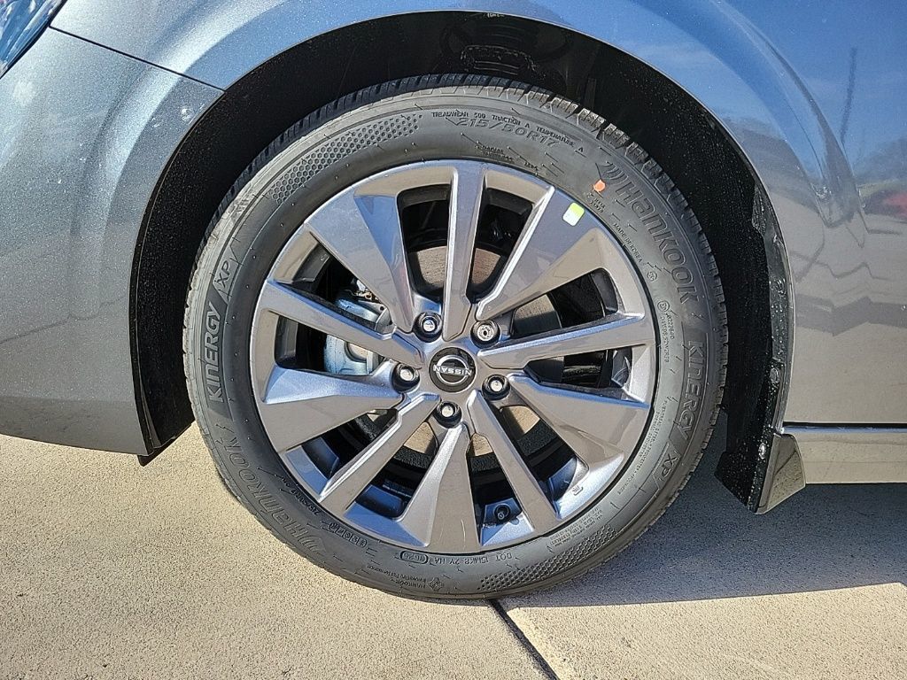 Thumbnail: 2026 Nissan Sentra - 9