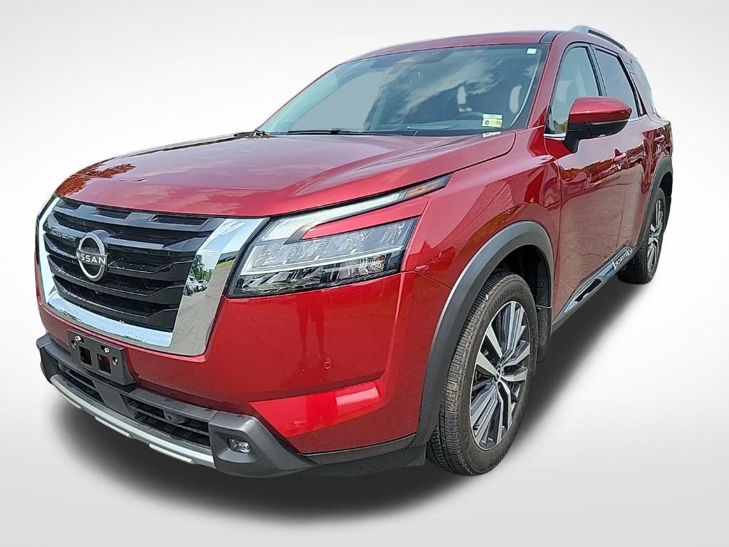 2022 Nissan Pathfinder Platinum Hero Image