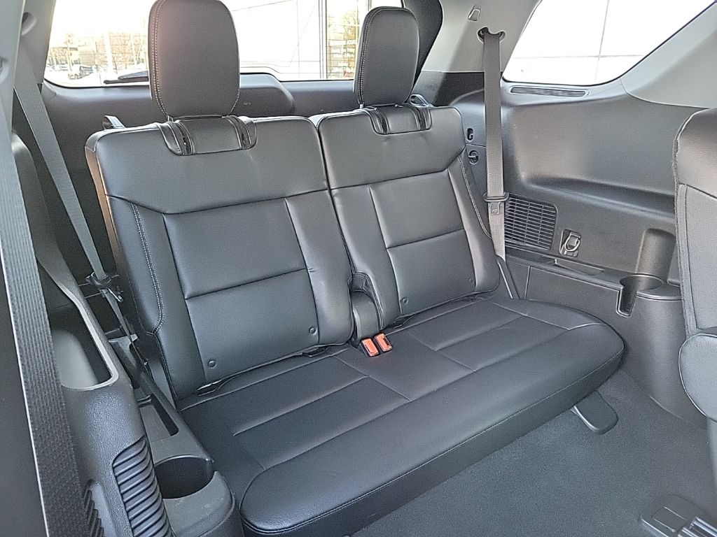 Thumbnail: 2021 Ford Explorer - 16