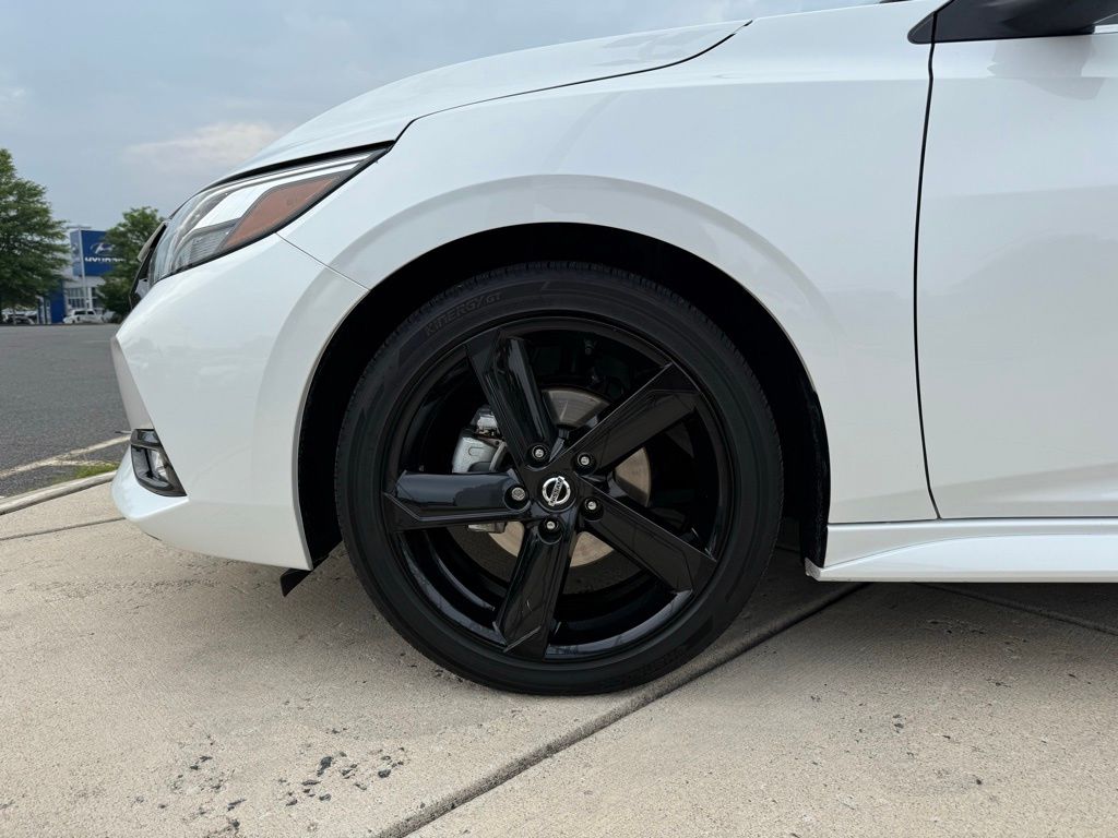 2023 Nissan Sentra SR 9