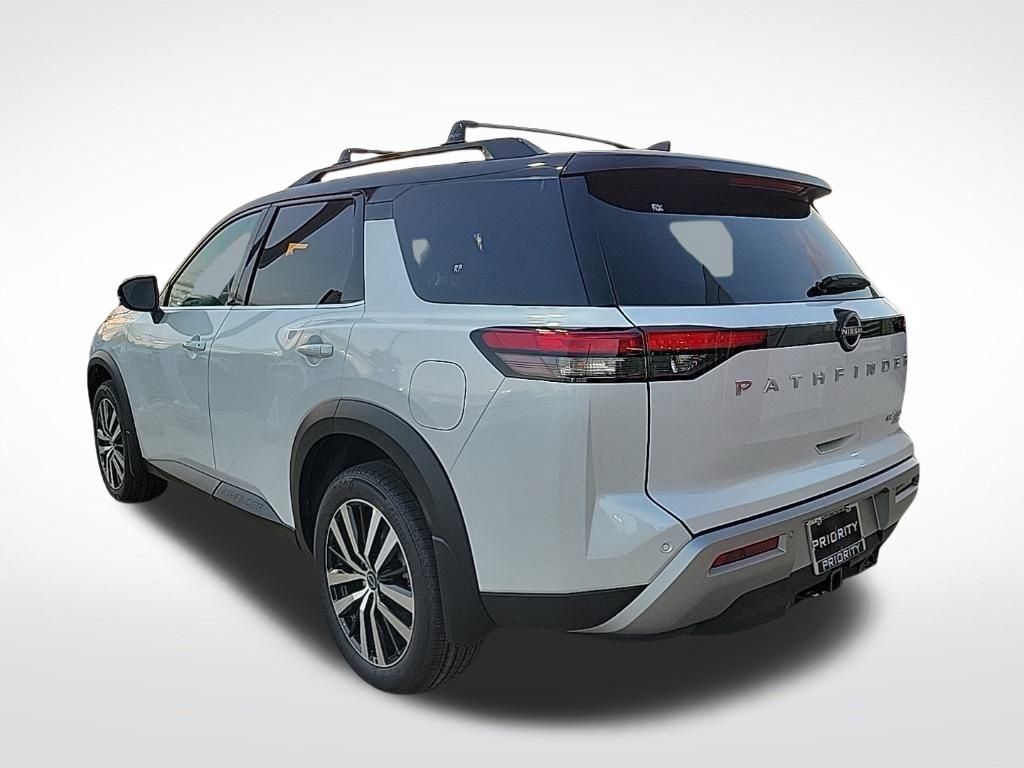 Thumbnail: 2025 Nissan Pathfinder - 3