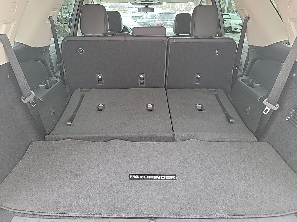 Thumbnail: 2026 Nissan Pathfinder - 21