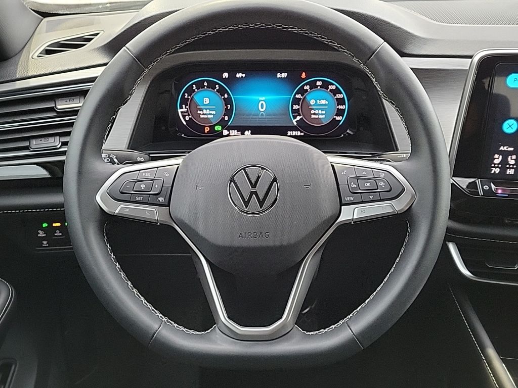 Thumbnail: 2024 Volkswagen Atlas - 21