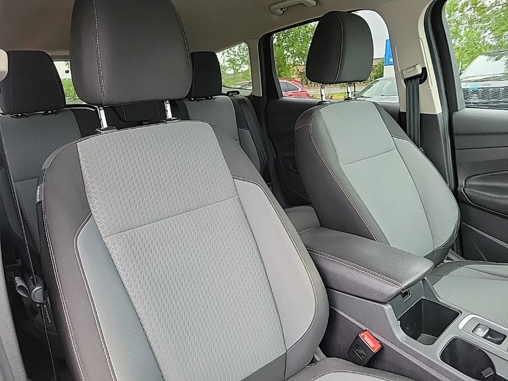 Thumbnail: 2017 Ford Escape - 12