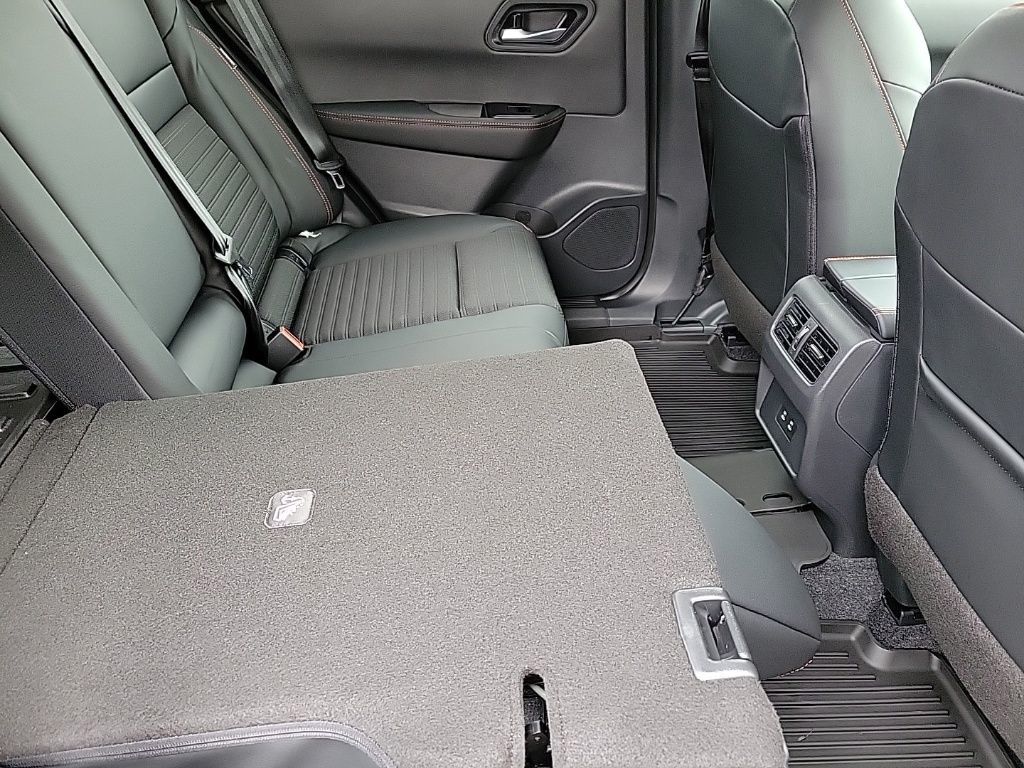 Thumbnail: 2026 Nissan Rogue - 18