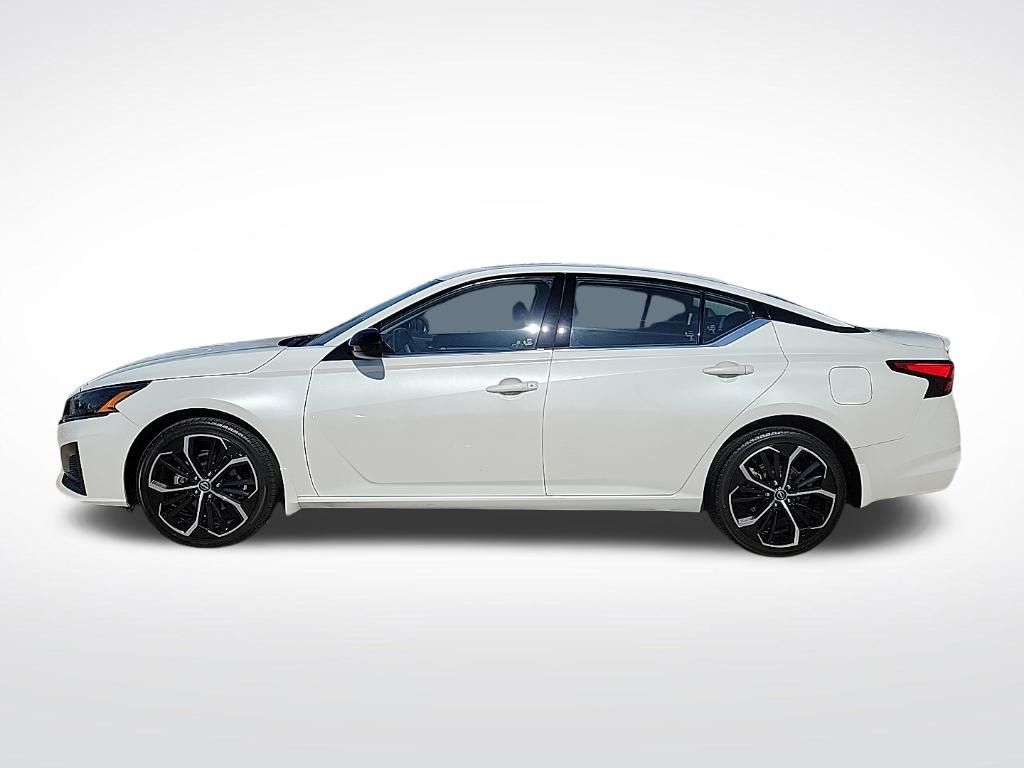 Thumbnail: 2023 Nissan Altima - 2