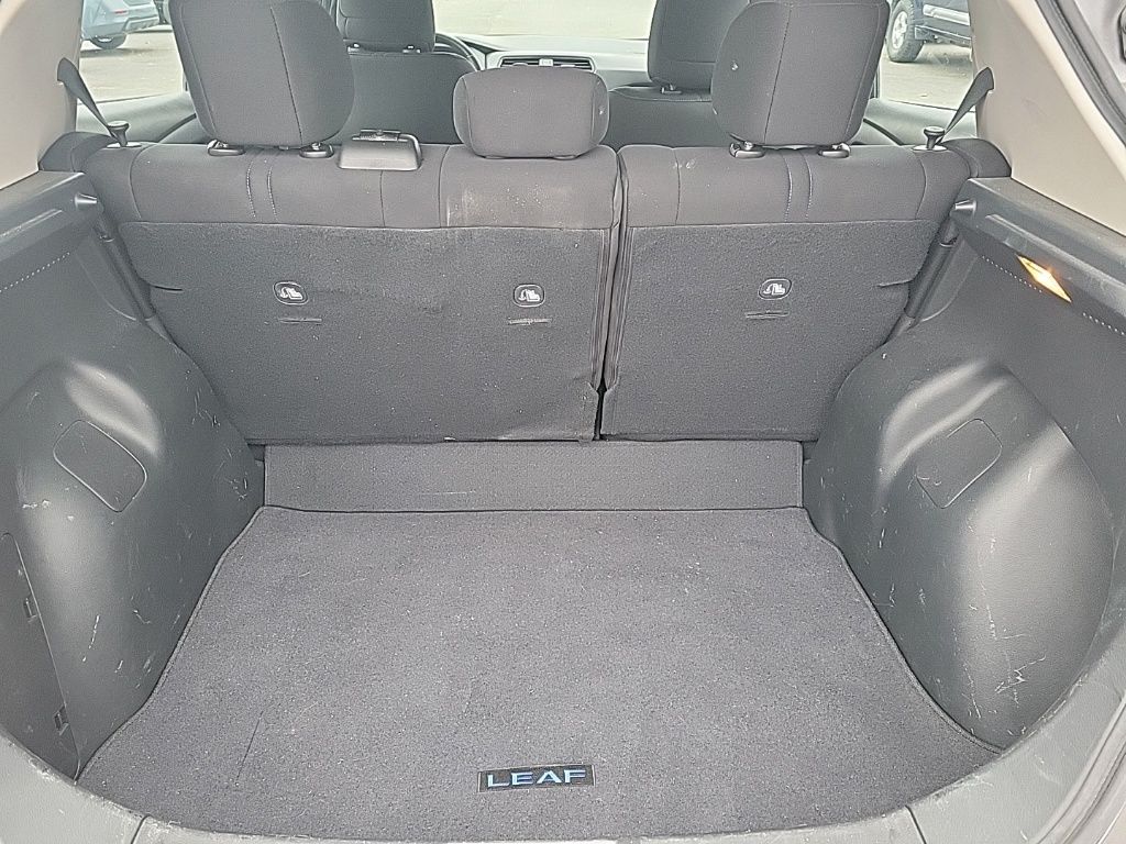 Thumbnail: 2021 Nissan Leaf - 12