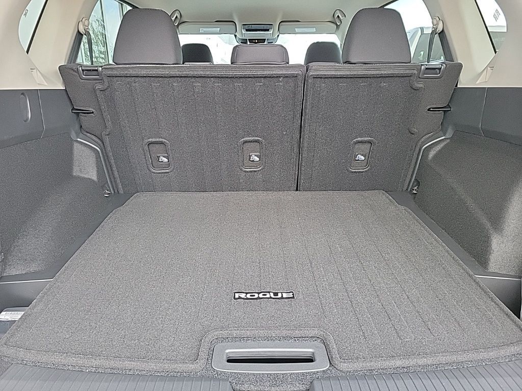 Thumbnail: 2026 Nissan Rogue - 17