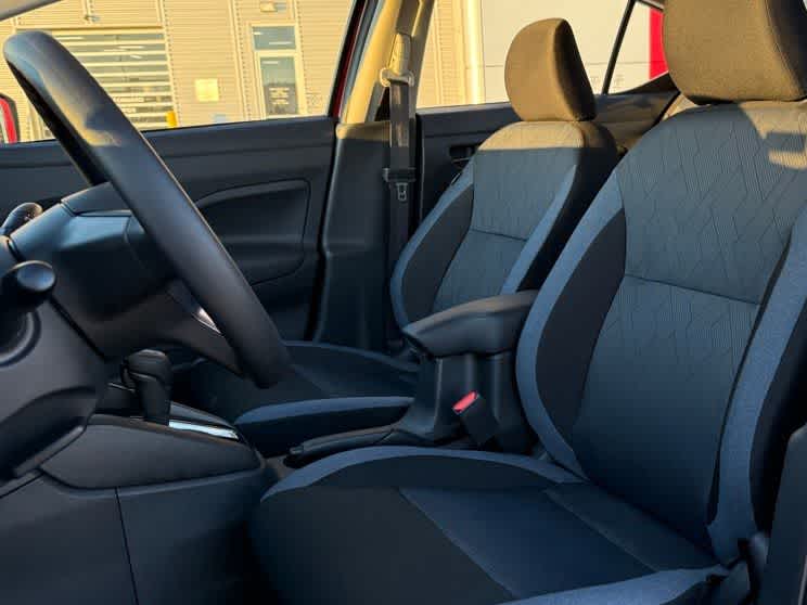 2025 Nissan Versa 1.6 SV 12
