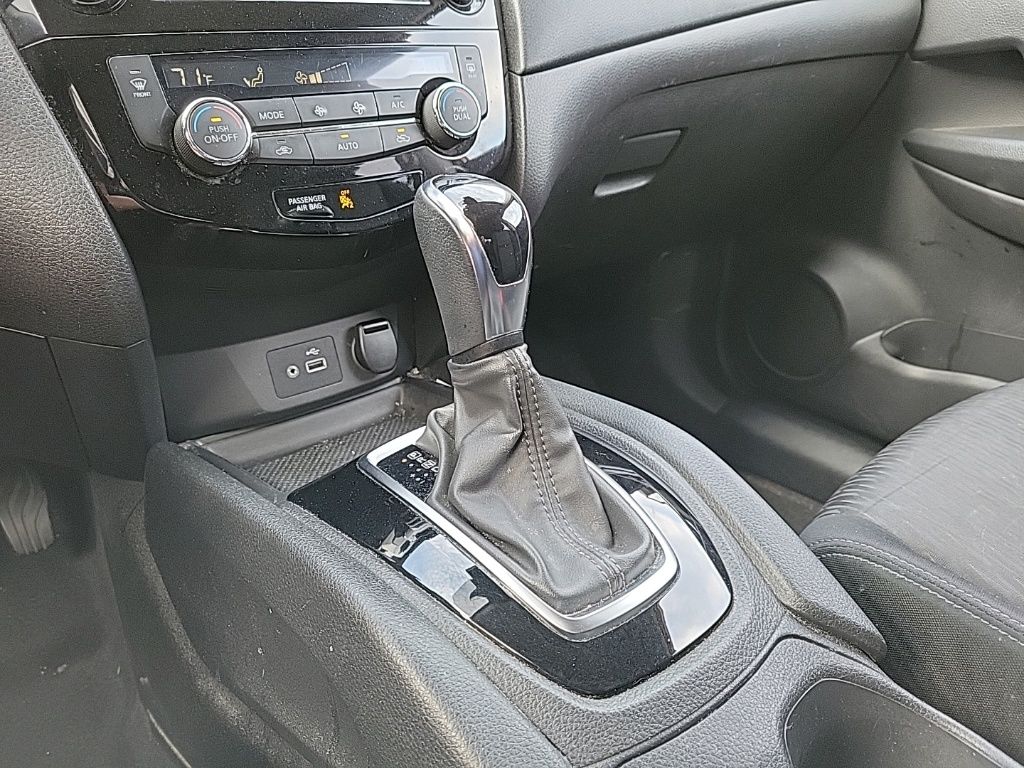 Thumbnail: 2020 Nissan Rogue - 23