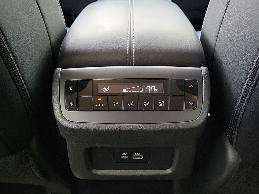 Thumbnail: 2023 Nissan Pathfinder - 23
