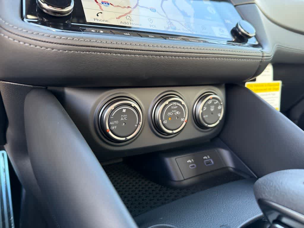 Thumbnail: 2024 Nissan Z - 24