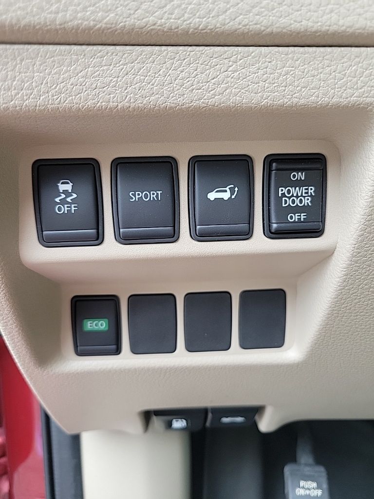 Thumbnail: 2016 Nissan Rogue - 23