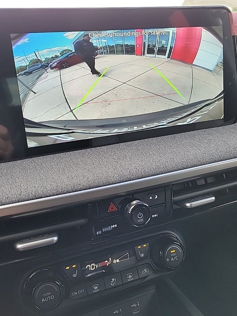 Thumbnail: 2026 Nissan Kicks - 24