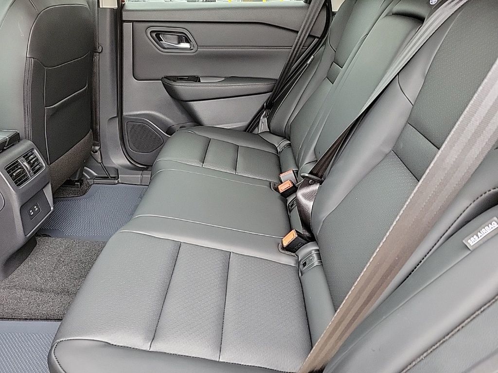 Thumbnail: 2026 Nissan Rogue - 14