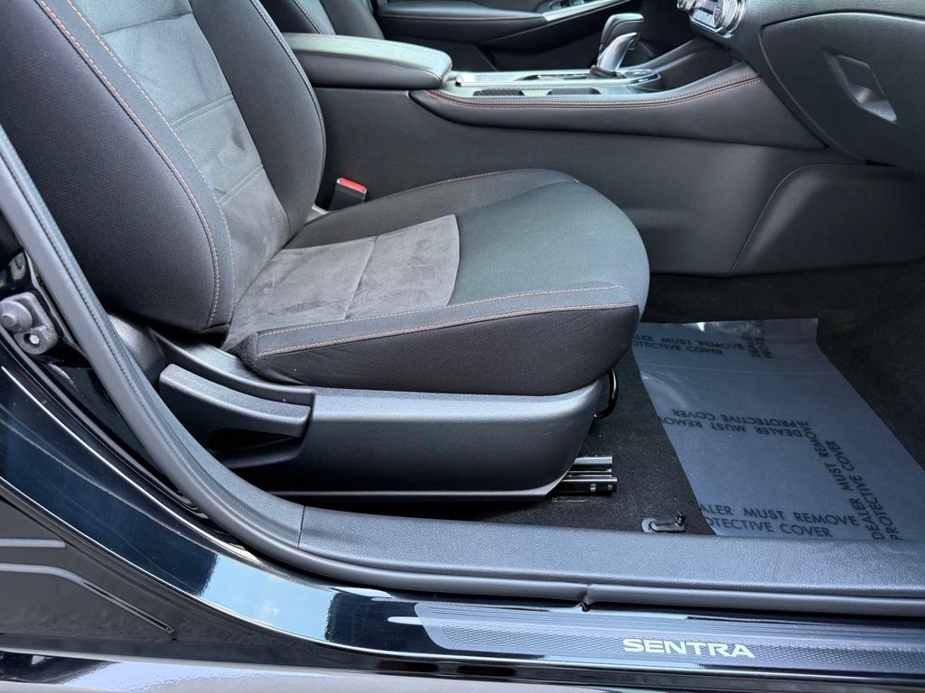 Thumbnail: 2022 Nissan Sentra - 18