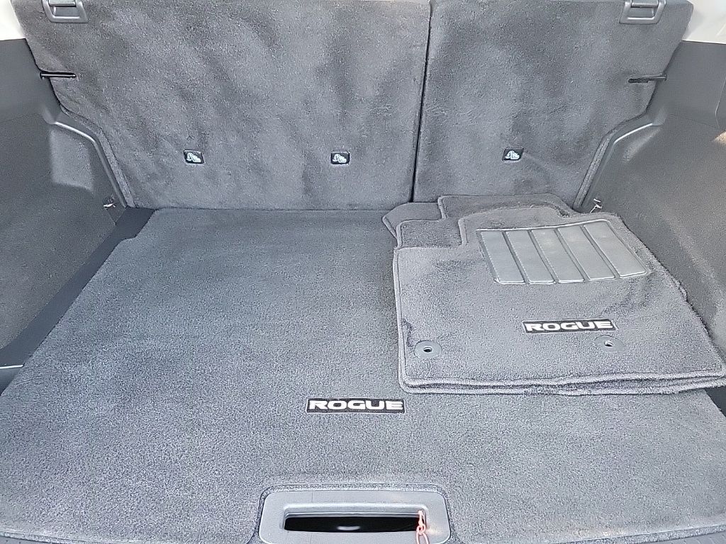 Thumbnail: 2023 Nissan Rogue - 31