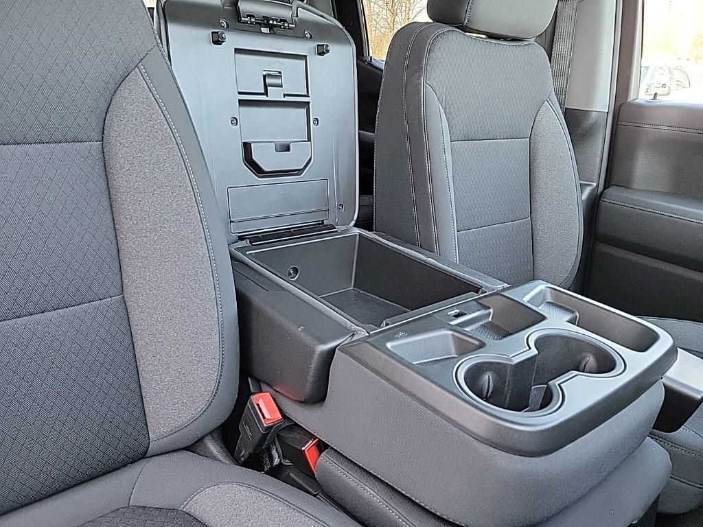 Thumbnail: 2021 Chevrolet Silverado 1500 - 16