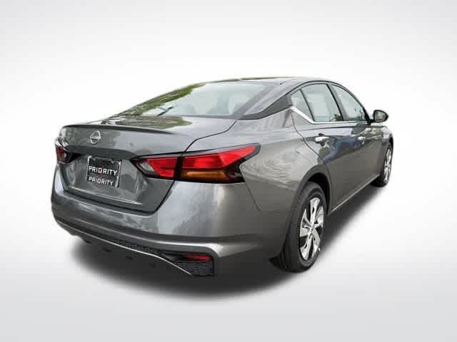 Thumbnail: 2025 Nissan Altima - 5
