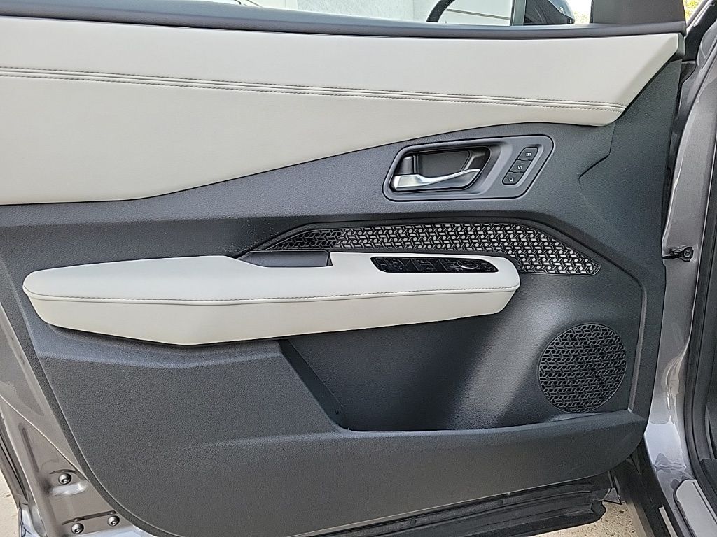 Thumbnail: 2023 Nissan Ariya - 30