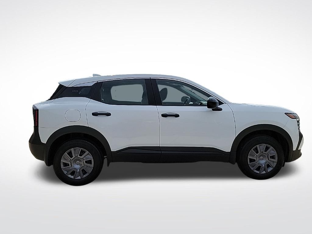 Thumbnail: 2025 Nissan Kicks - 7