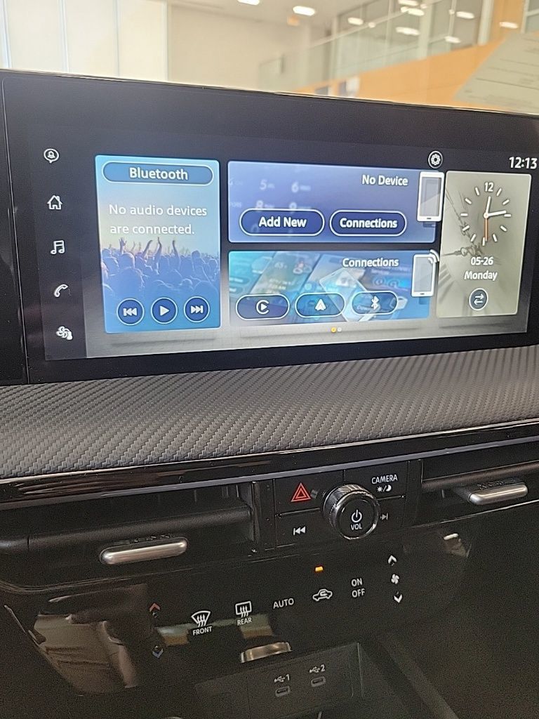 Thumbnail: 2025 Nissan Kicks - 25