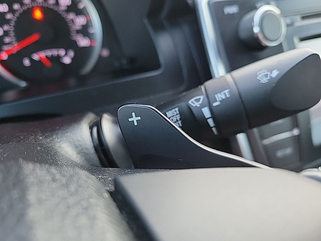 Thumbnail: 2017 Toyota Camry - 27