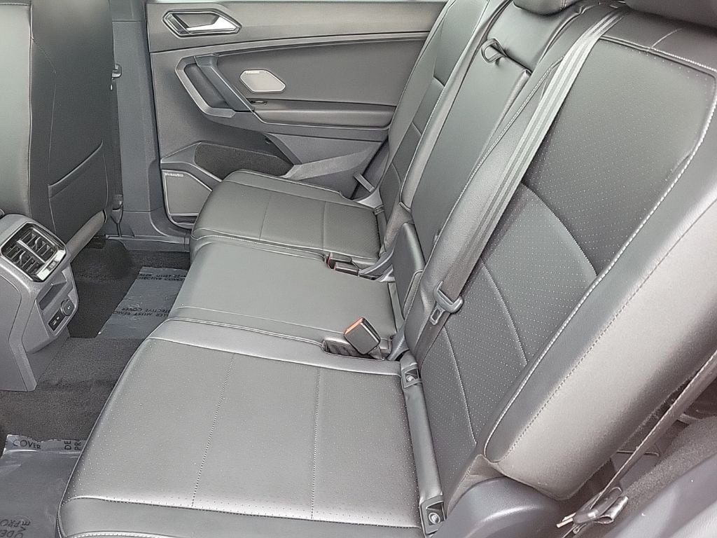 Thumbnail: 2019 Volkswagen Tiguan - 14