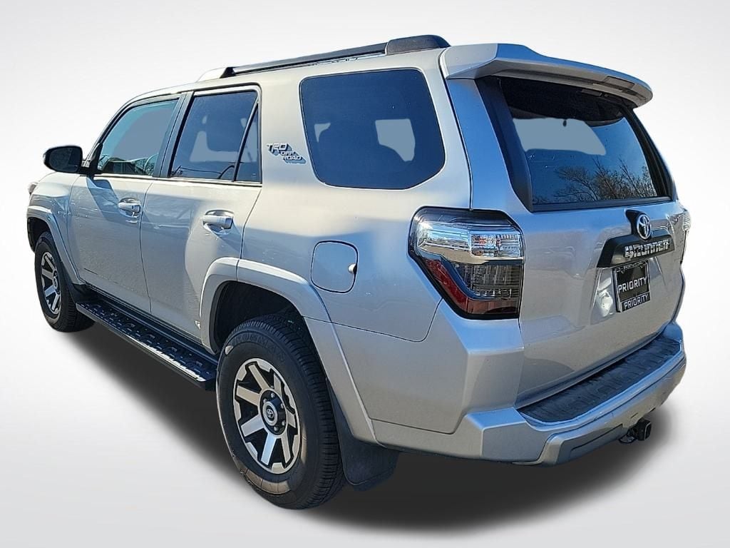 Thumbnail: 2020 Toyota 4Runner - 3