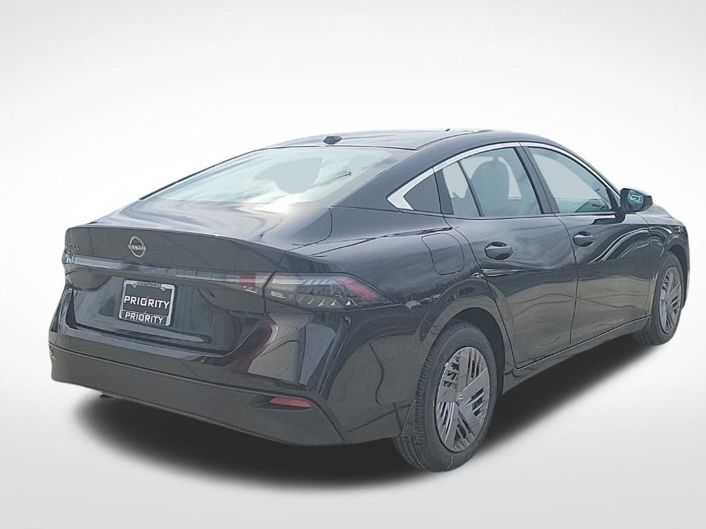 Thumbnail: 2026 Nissan Sentra - 5