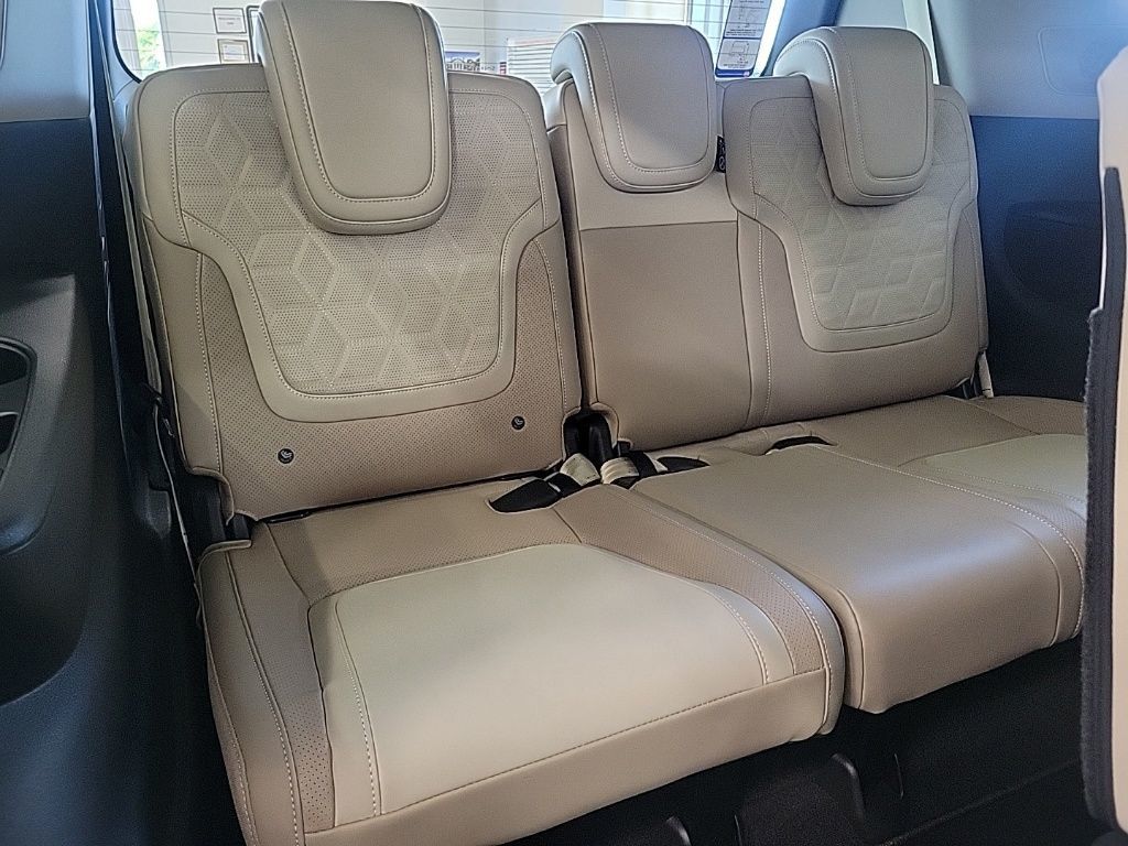 Thumbnail: 2025 Nissan Armada - 19