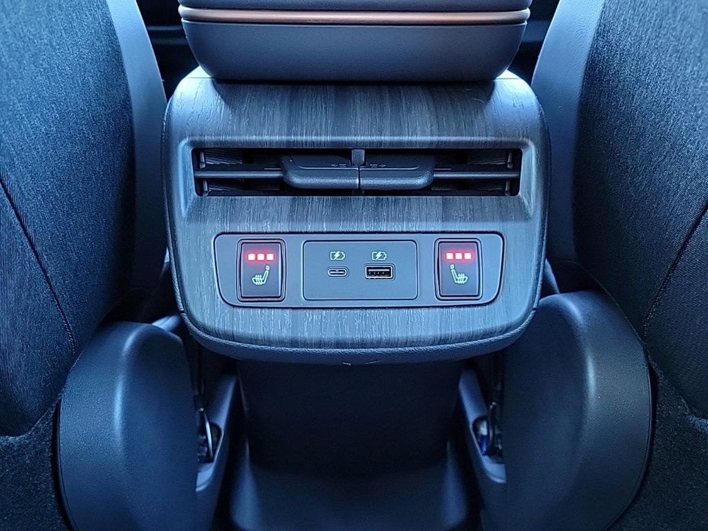 Thumbnail: 2023 Nissan Ariya - 20