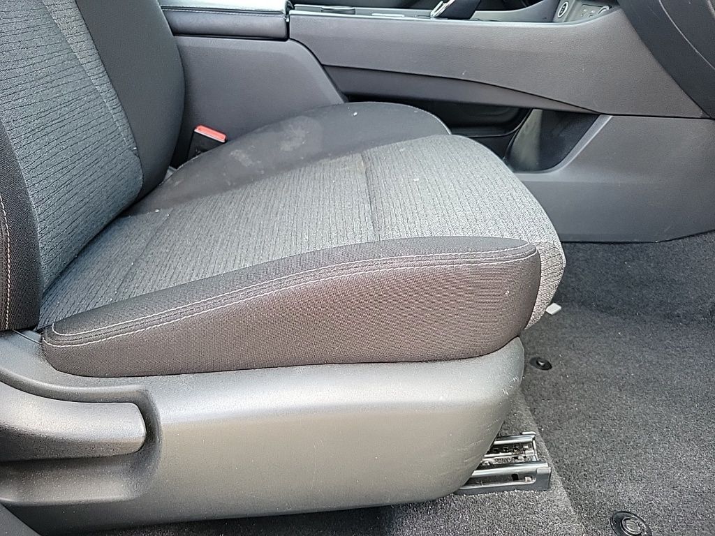 Thumbnail: 2022 Nissan Rogue - 13