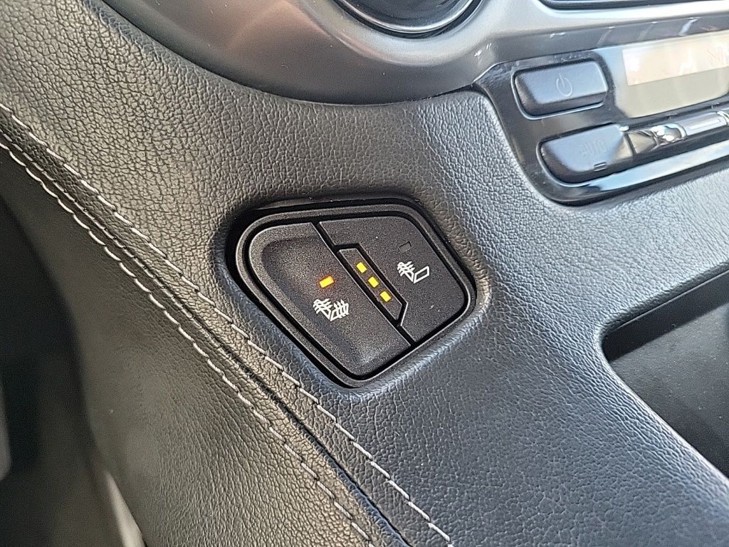 Thumbnail: 2018 Chevrolet Tahoe - 29