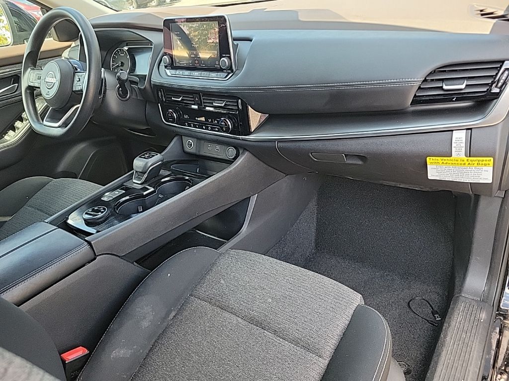 Thumbnail: 2022 Nissan Rogue - 12