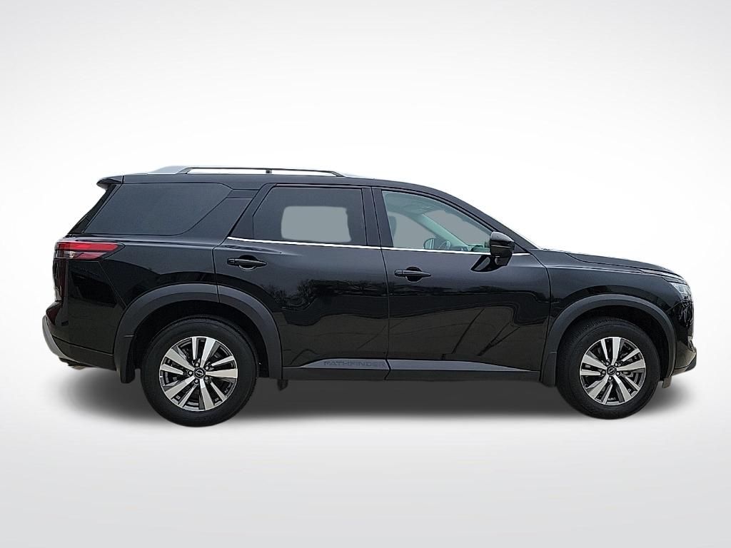 Thumbnail: 2023 Nissan Pathfinder - 5