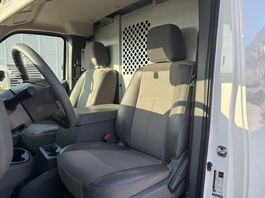 Thumbnail: 2021 Nissan NV - 11